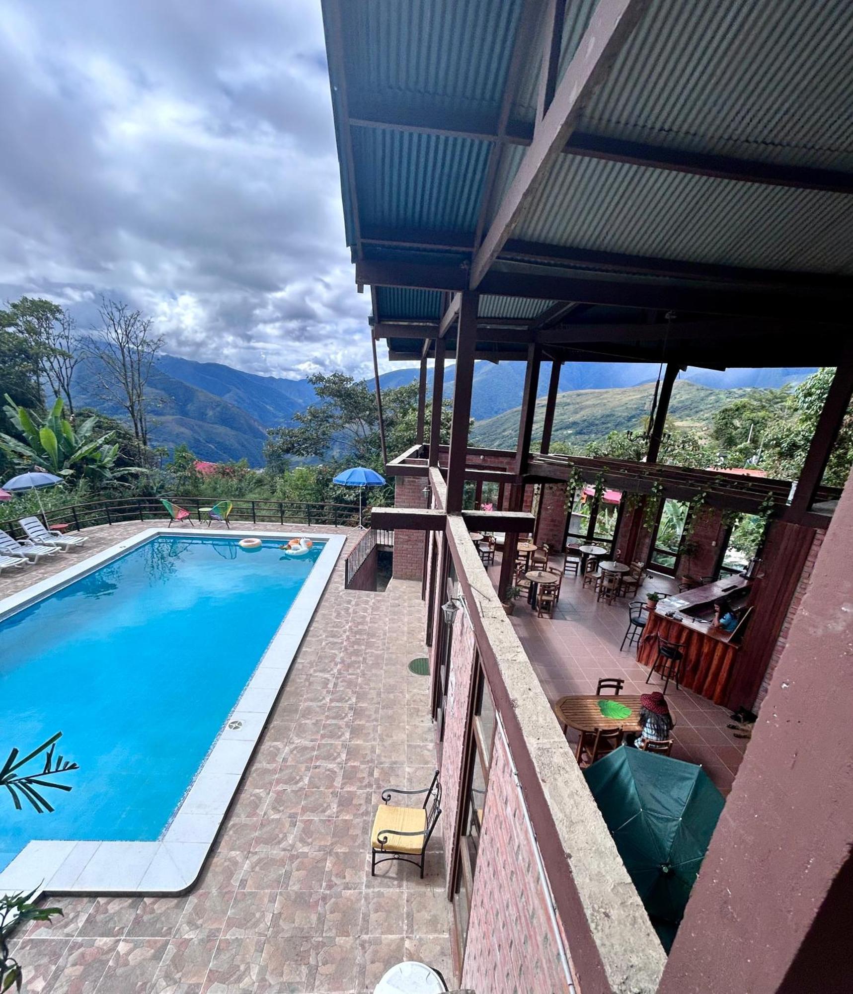 Villa Camila Hostel โคโรอิโค ภายนอก รูปภาพ