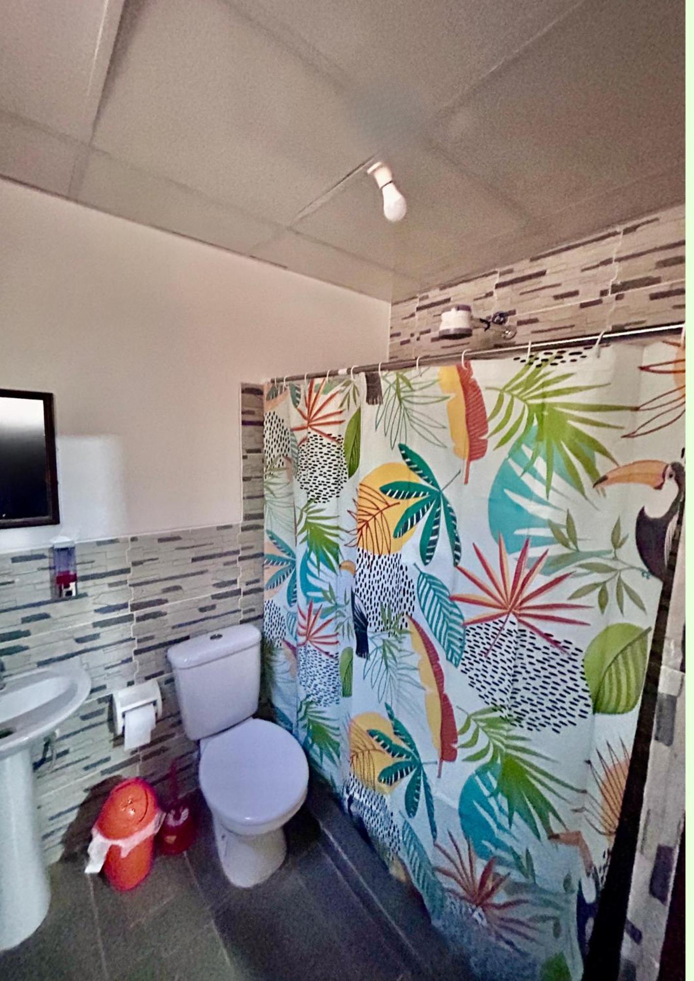 Villa Camila Hostel โคโรอิโค ภายนอก รูปภาพ